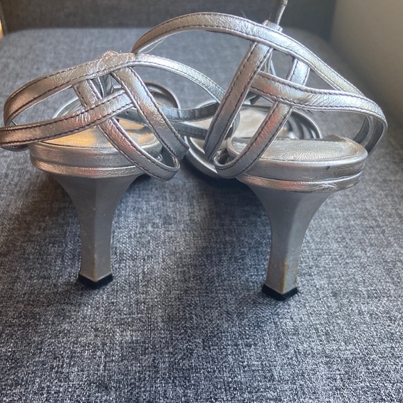 Vintage Alfani strappy heels - Picture 5 of 5